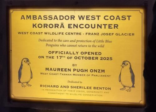 opening-event-plaque 